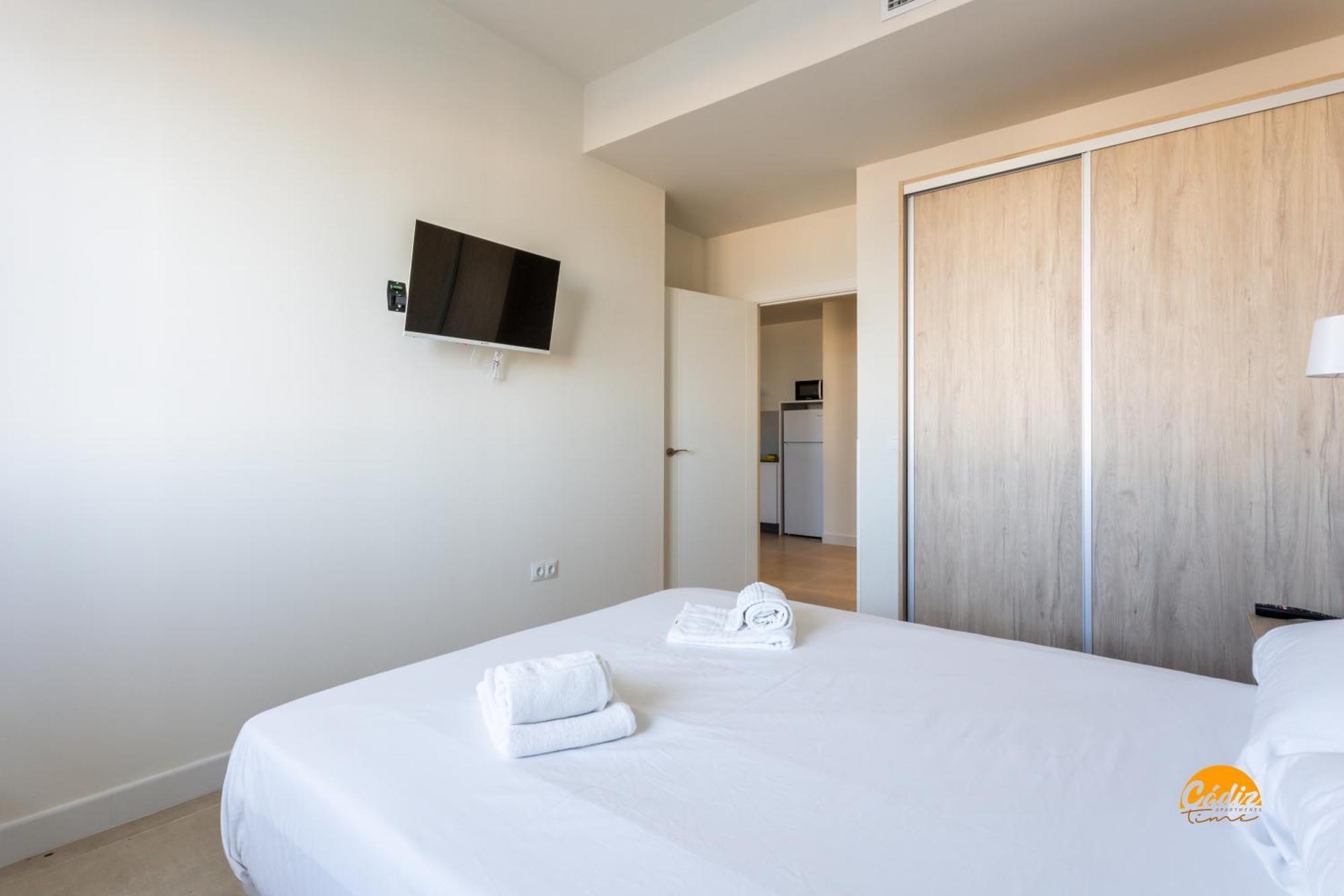 Delfin Azul 2 Free Parking By Cadiz Time Apartment Bagian luar foto